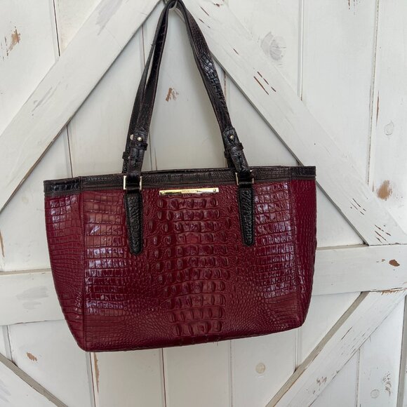 Brahmin Bag Purse Tote Red Med Asher Melborne Croc Shoulder Zip Top GUC - Picture 1 of 7